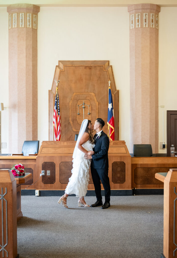 Courthouse Wedding in Austin, Austin Wedding Photographer