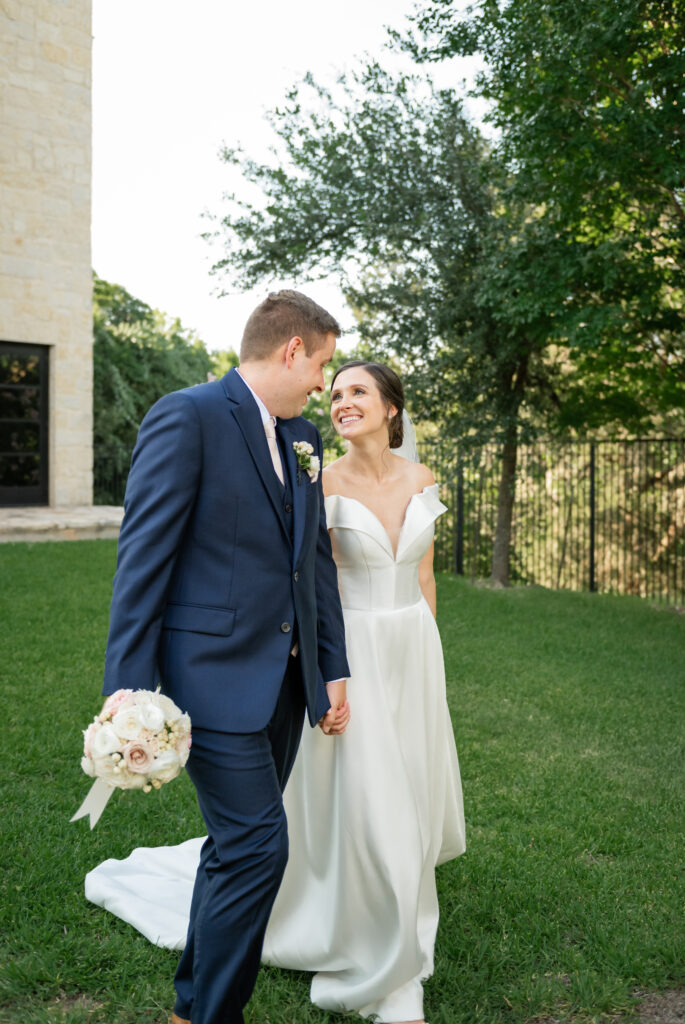 Timeless Wedding At Riverbend Church, Austin Wedding Photographer