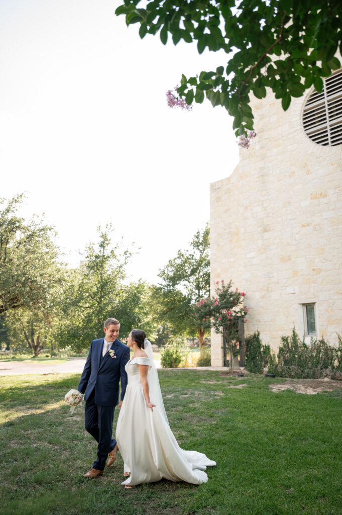 Timeless Wedding At Riverbend Church, Austin Wedding Photographer