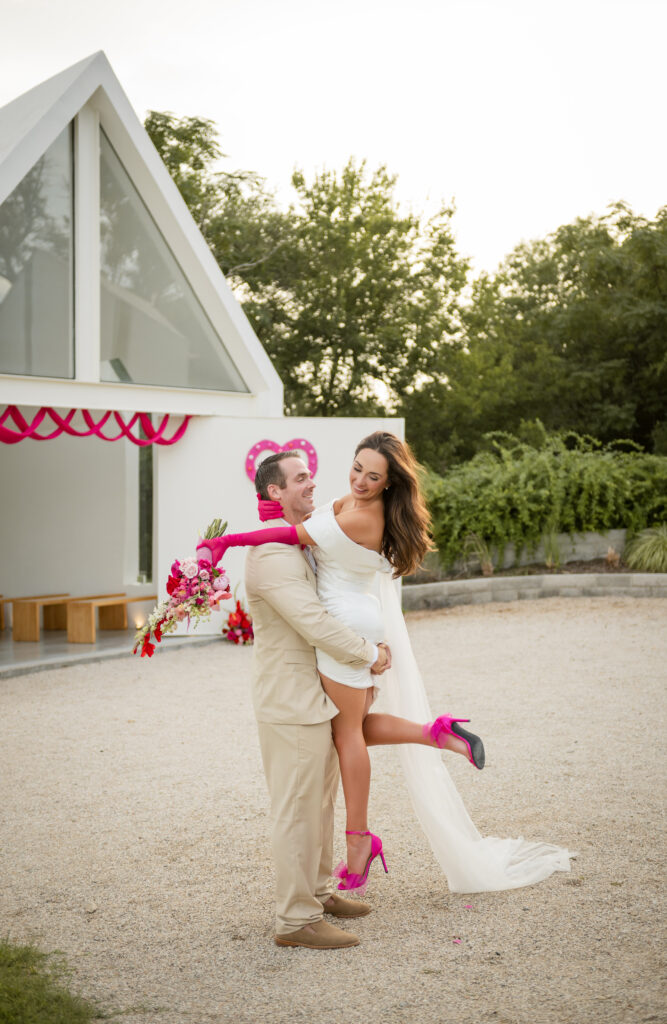 Austin Wedding Photographer, Top Austin Photo Locations, Lincoln Chapel