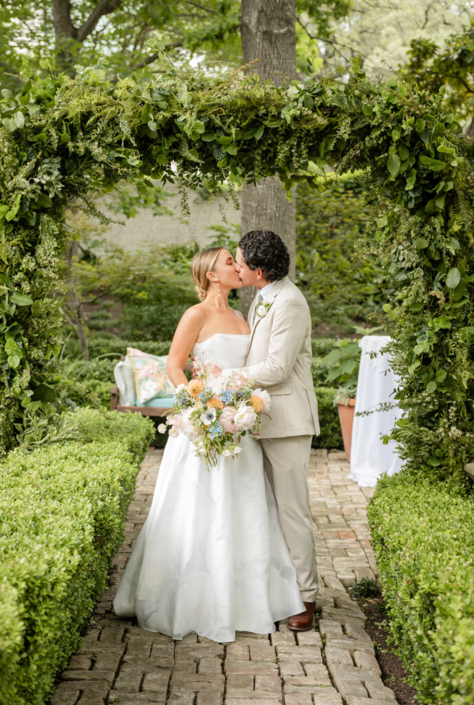 Austin Wedding Photographer, Allie Goodspeed Photo, Elegant Backyard Tarrytown Wedding