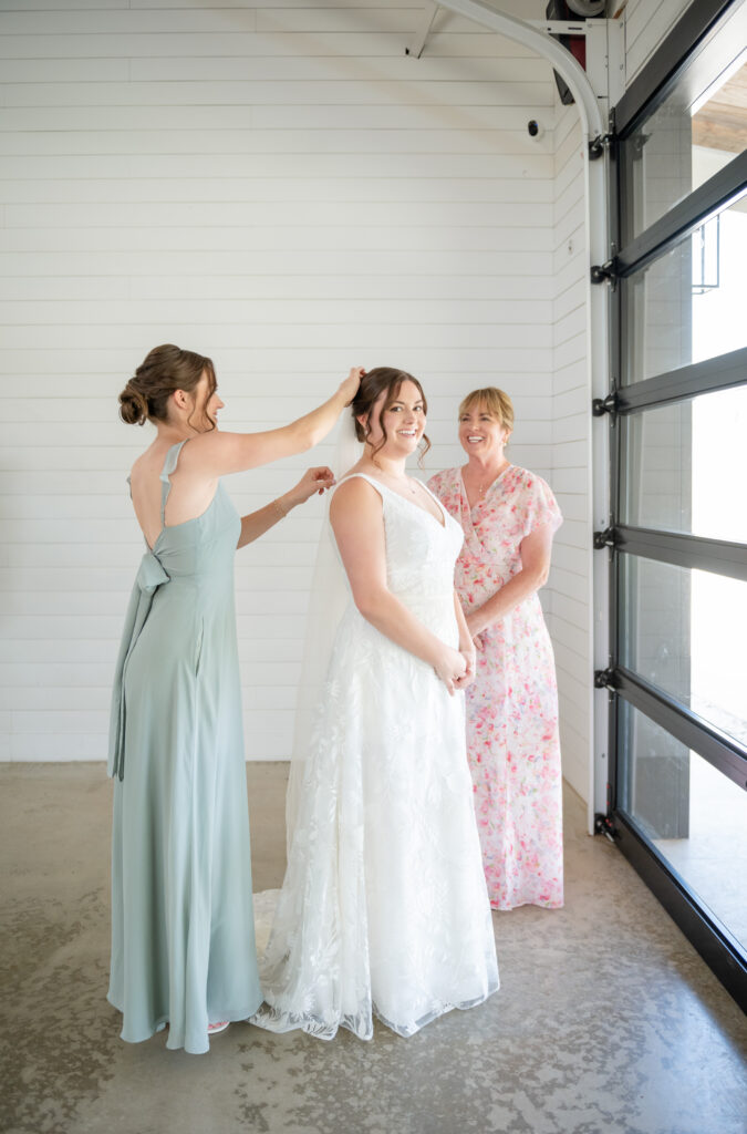 Austin Wedding Photographer, Top Austin Photo Locations, Maes Ridge