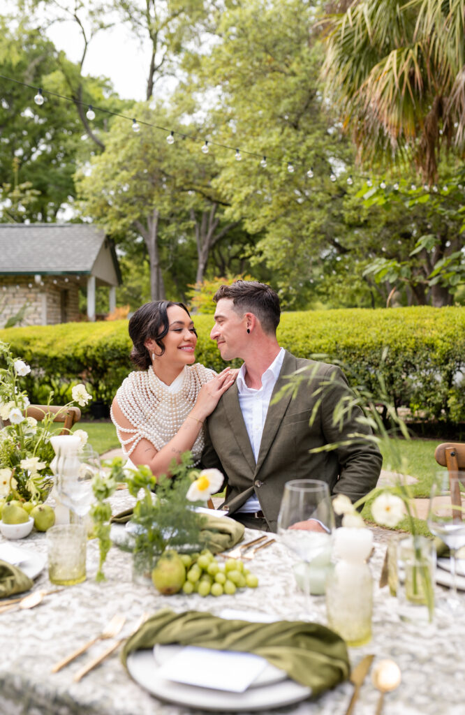 Austin Wedding Photographer, Top Austin Photo Locations, Hummingbird House