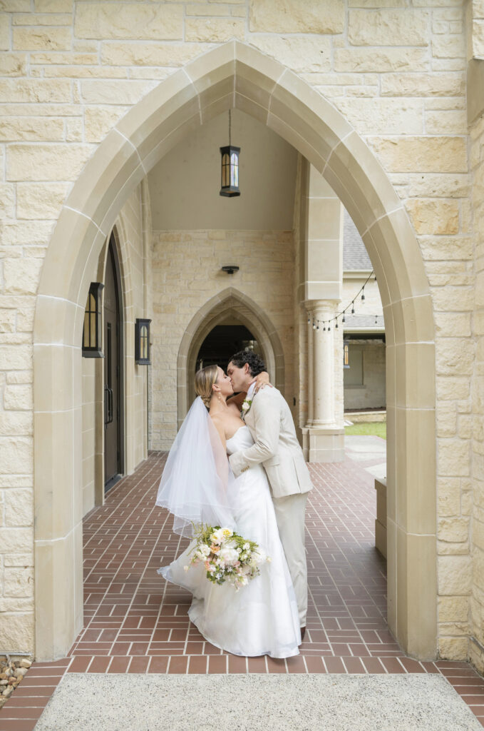 Austin Wedding Photographer, Allie Goodspeed Photo, Elegant Backyard Tarrytown Wedding