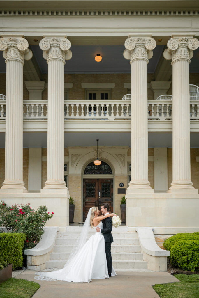 Austin Wedding Photographer, Top Austin Photo Locations, Hotel Ella