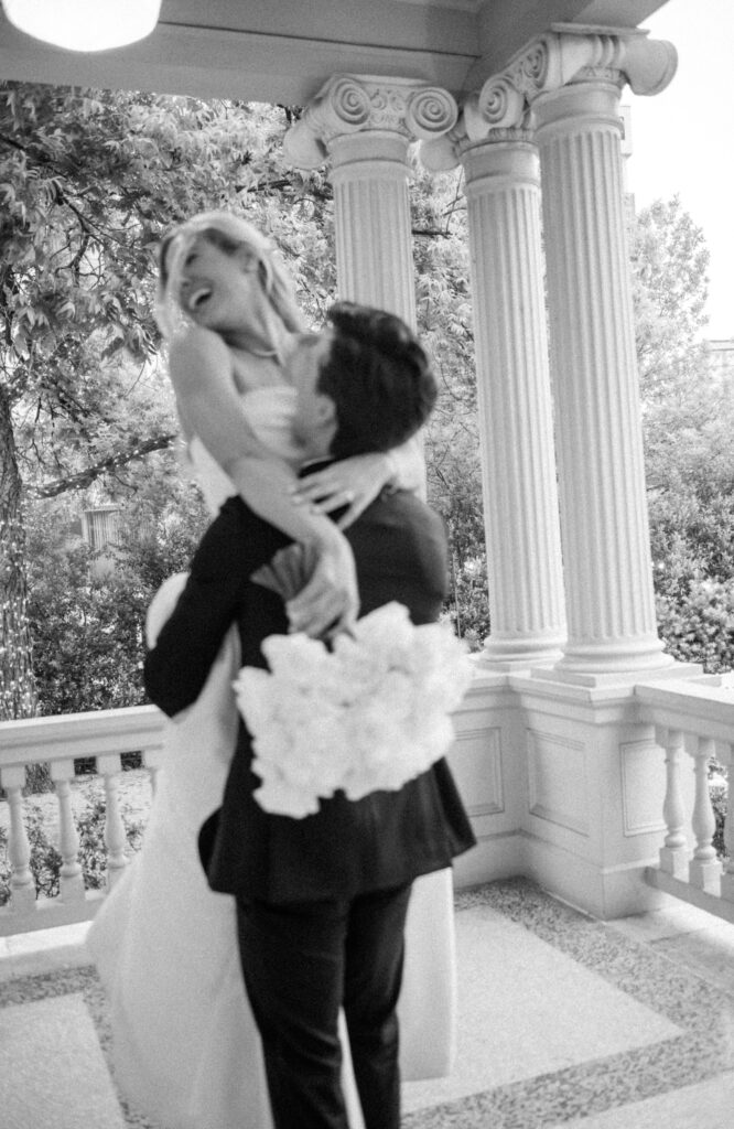 Austin Wedding Photographer, Top Austin Photo Locations, Hotel Ella