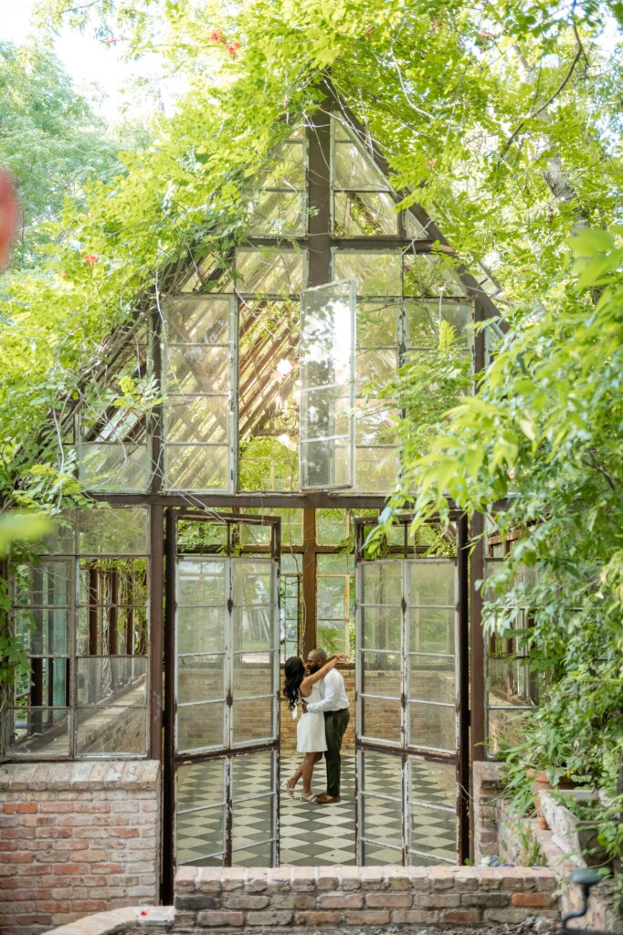 Austin Wedding Photographer, Top Austin Photo Locations, Sekrit Theatre